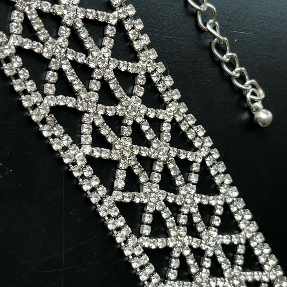 ASOS silver rhinestone choker - Picture 4 of 4